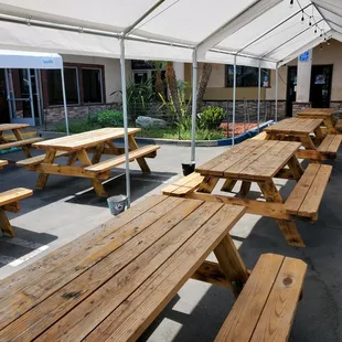 Dog &amp; people frendly  outdoor Patio