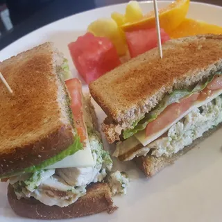 Chicken Pesto Sandwich