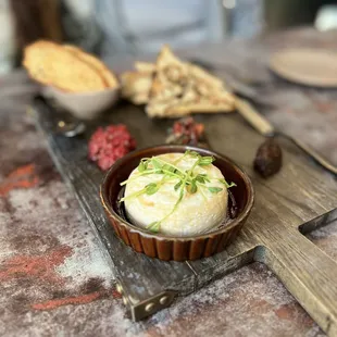 First time coming here and it was amazing! The service was the best I've had in forever. I'll be back 100%.......