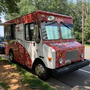 From Scratch food truck parked in McLean, VA.