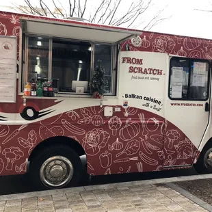 outside, ramen and noodles