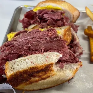 Regular corned beef
