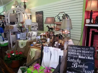 Court Street Gifts