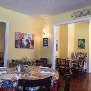 Cute old house &amp; nicely decorated.