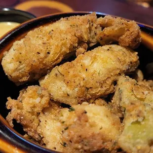 food, fried chicken, bbq wings, poultry, fried chicken wings, chicken, bbq chicken, chicken wings and fried chicken, chicken wings