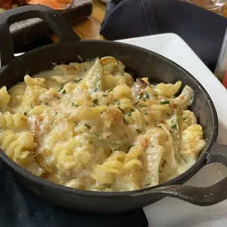 Smoked Chicken Mac N Cheese (gf)