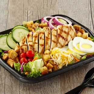 Charcoal Broiled Chicken Salad
