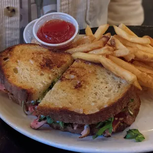 Ahi Tuna Sandwich