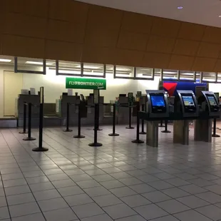 See how there's NO ONE THERE? Every other airline is ready to assist you.