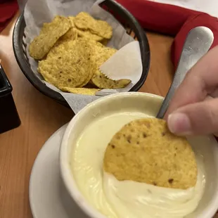 cheese dip bit light on chips