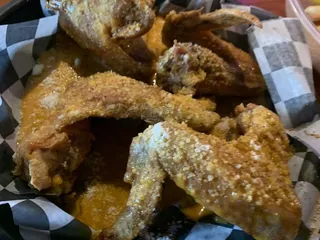 Mel's Restaurant & Lounge