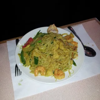 Singapore Noodles*