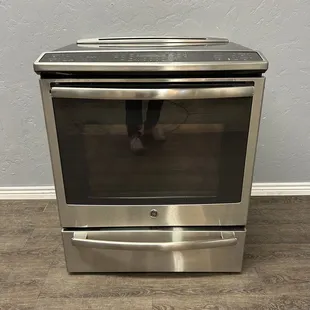 GE 5.3 Cu. Ft. Electric Range $799.99 - 6 MONTH WARRANTY