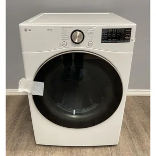 LG 7.4 Cu. Ft. Electric Dryer DLEX4000W
$719.99 - 2 YEAR WARRANTY