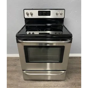 Frigidaire 5.3 Cu. Ft. Electric Range FFEF3048LSM
$649.99 - 6 MONTH WARRANTY