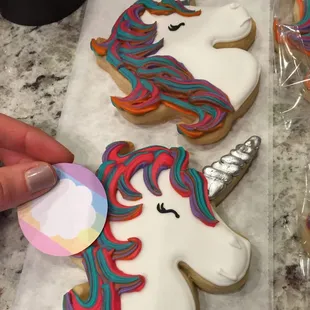 Unicorn Cookies received next to the sample of colors I asked for on the mane.