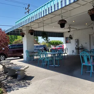 Plenty of outdoor shaded seating in front and in back