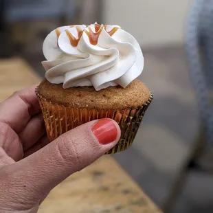 Sea salt caramel cupcake - just okay