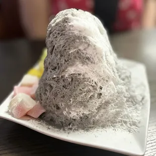 Back sesame &amp; coconut frost