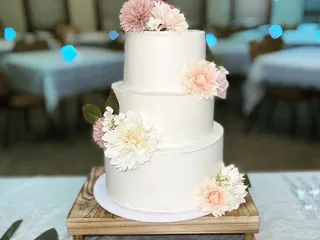 Violet Beauregarde Cakes