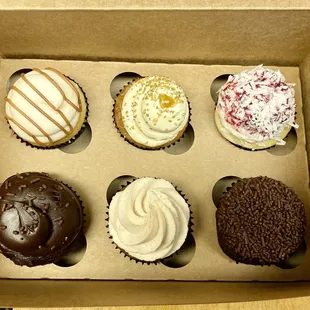 Salted Carmel, honey butter, raspberry zinger Chocolate fudge, snickerdoodle, Bordeaux