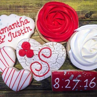 Custom wedding cookies