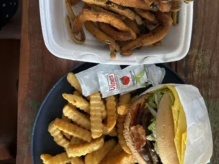 Super Tom's Burgers