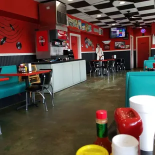 Nice little place to stop and eat that will take you back in time.