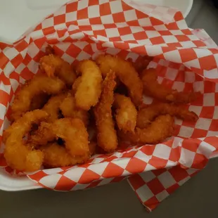 I don't know wtf happened here,  but this is it for the shrimp basket now.