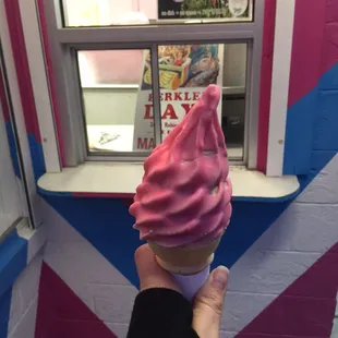 Cotton candy on small twist