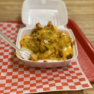 Chili cheese fries