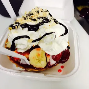 Waffle sundae