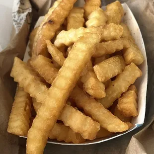 Crispy, fresh pillowy inside these fries were and OMG i could lick all that seasoning haha!! Epic cheat meal!!