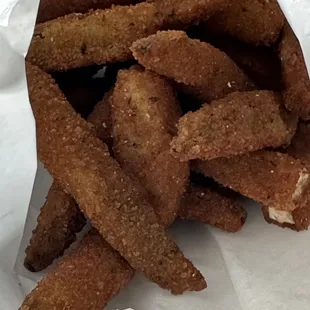 The BEST fried zucchini ever!!!! No grease, crispy and perfectly cooked! Had the best cheat meal from here yet again!!