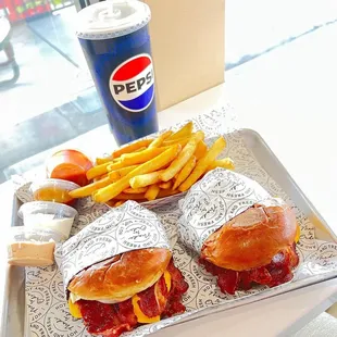 Bacon burger, western burger &amp; fries