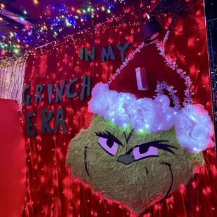 sushi and sashimi, interior