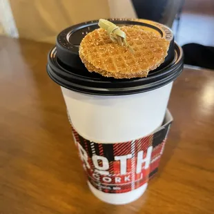 My drink came with a mini stroopwaffle