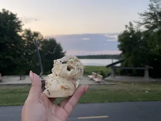 The Social Ice Cream Parlor