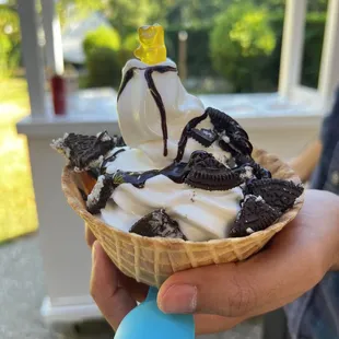 You can also have waffle bowls!
