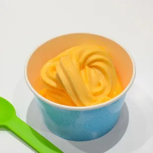 Mango Frozen Yogurt