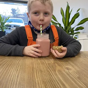 Strawberry Banana Smoothie and Banana Bread Muffin!