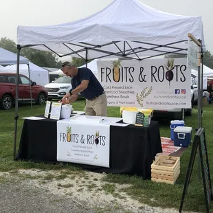 Fruits &amp; Roots at the Ligonier Community Market with fresh, organic, delicious cold pressed juices!