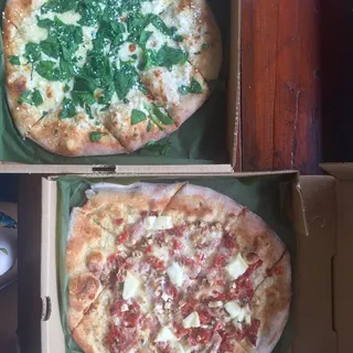 3 Cheese White with Spinach Flatbread
