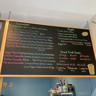 Sándwiches, fresh juices menu