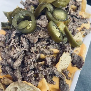 Nachos with carne asada