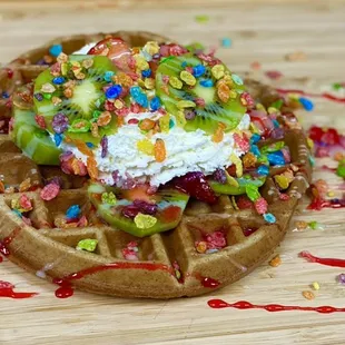 TUTTI FRUTTI WAFFLE!