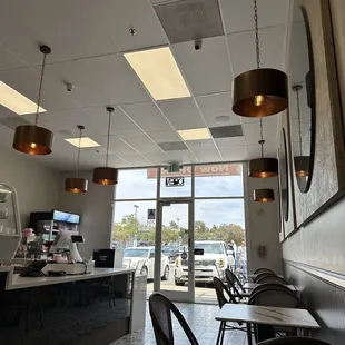 the interior of a fast food restaurant