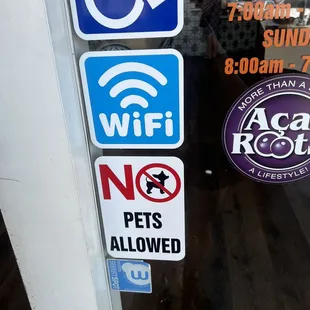 Falsely advertising WiFi at the door