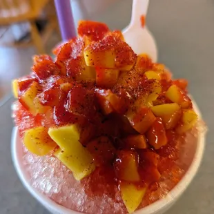 Raspa mango natural con chamoy