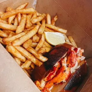 Lobster roll